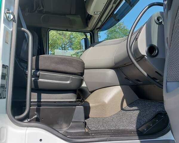 Белый Даф XF 105, объемом двигателя 12.9 л и пробегом 560 тыс. км за 29909 $, фото 26 на Automoto.ua