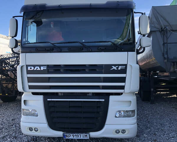 Бежевий Даф XF 105, об'ємом двигуна 0 л та пробігом 956 тис. км за 18800 $, фото 2 на Automoto.ua