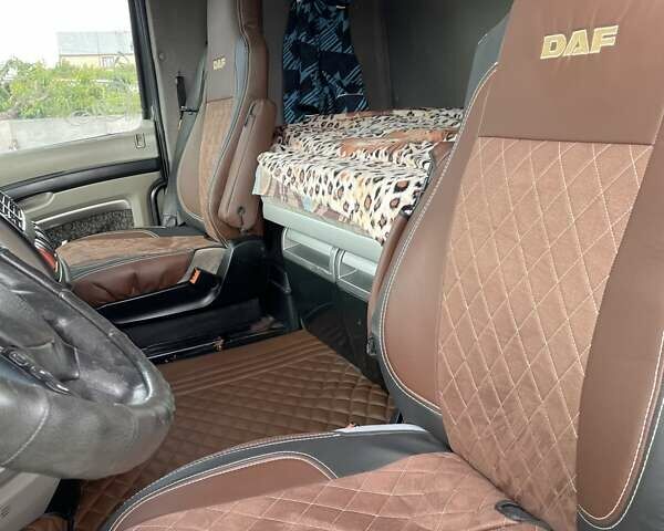 Чорний Даф XF 105, об'ємом двигуна 12.9 л та пробігом 999 тис. км за 29000 $, фото 22 на Automoto.ua