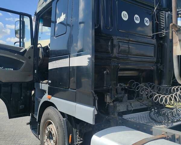 Чорний Даф XF 105, об'ємом двигуна 12.9 л та пробігом 900 тис. км за 7500 $, фото 15 на Automoto.ua