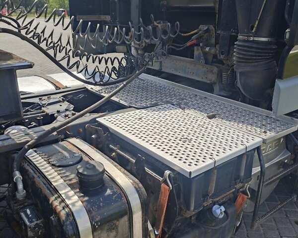 Чорний Даф XF 105, об'ємом двигуна 12.9 л та пробігом 900 тис. км за 7500 $, фото 28 на Automoto.ua