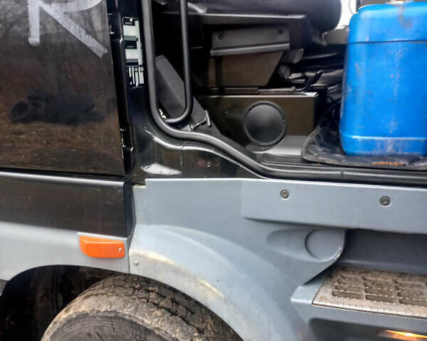 Чорний Даф XF 105, об'ємом двигуна 12.9 л та пробігом 1 тис. км за 10990 $, фото 2 на Automoto.ua