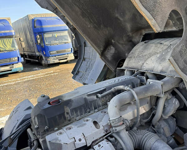 Черный Даф XF 105, объемом двигателя 12.9 л и пробегом 986 тыс. км за 14700 $, фото 3 на Automoto.ua