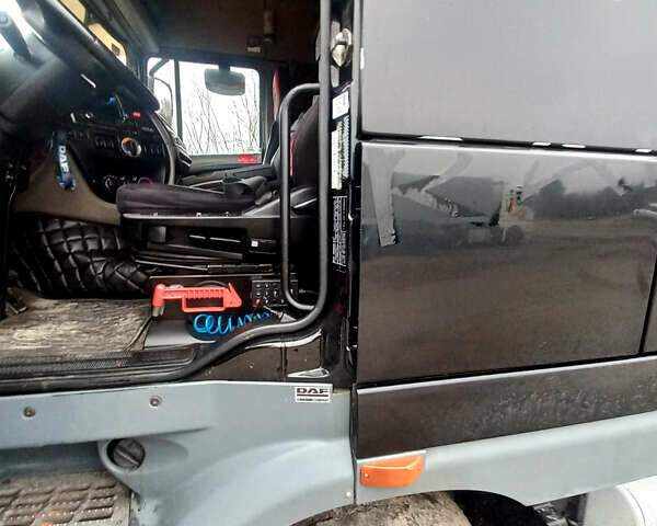 Чорний Даф XF 105, об'ємом двигуна 12.9 л та пробігом 1 тис. км за 10990 $, фото 4 на Automoto.ua