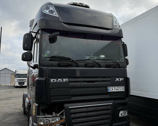 Даф XF 105 2011 у Корсунь-Шевченковском на Automoto.ua Чорний Даф XF 105, об'ємом двигуна 12.9 л та пробігом 1 тис. км за 9000 $, фото 1 на Automoto.ua