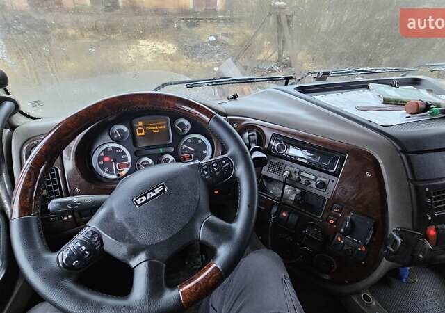 Красный Даф XF 105, объемом двигателя 12.9 л и пробегом 875 тыс. км за 36500 $, фото 6 на Automoto.ua