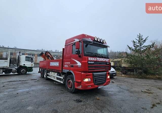 Красный Даф XF 105, объемом двигателя 12.9 л и пробегом 875 тыс. км за 36500 $, фото 2 на Automoto.ua