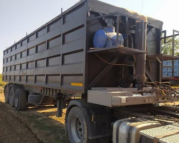 Даф XF 105 2006 у Хмельницькому на Automoto.ua Червоний Даф XF 105, об'ємом двигуна 12.9 л та пробігом 1 тис. км за 220000 $, фото 1 на Automoto.ua