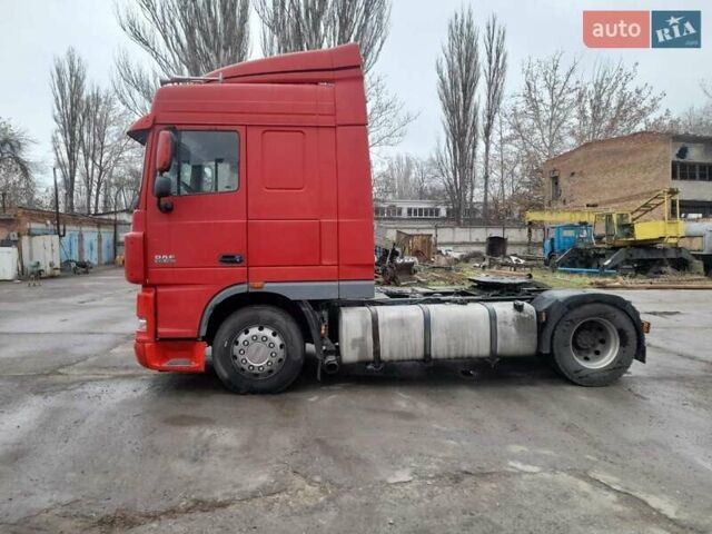 Красный Даф XF 105, объемом двигателя 12.9 л и пробегом 800 тыс. км за 18000 $, фото 4 на Automoto.ua