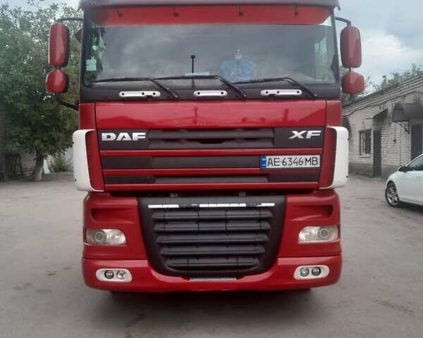 Красный Даф XF 105, объемом двигателя 12.9 л и пробегом 10 тыс. км за 15500 $, фото 12 на Automoto.ua