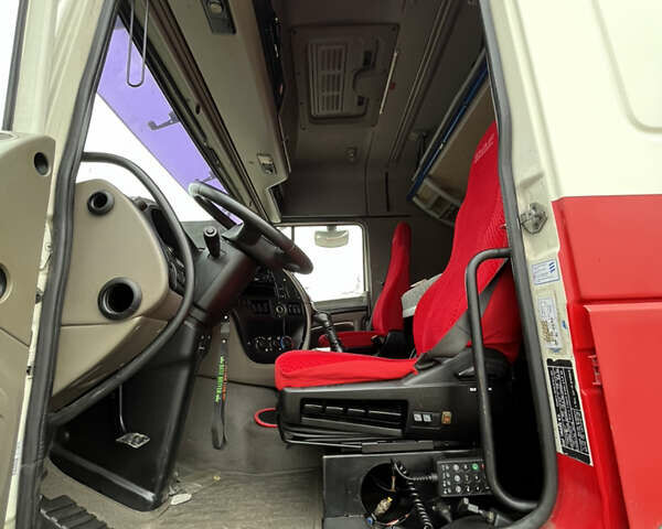 Красный Даф XF 105, объемом двигателя 12.9 л и пробегом 1 тыс. км за 9500 $, фото 9 на Automoto.ua