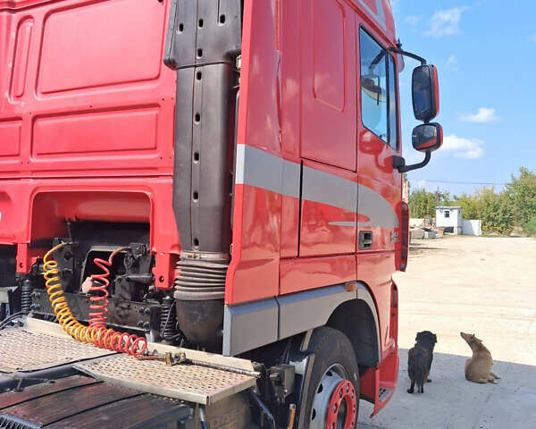 Красный Даф XF 105, объемом двигателя 12.9 л и пробегом 1 тыс. км за 8950 $, фото 3 на Automoto.ua