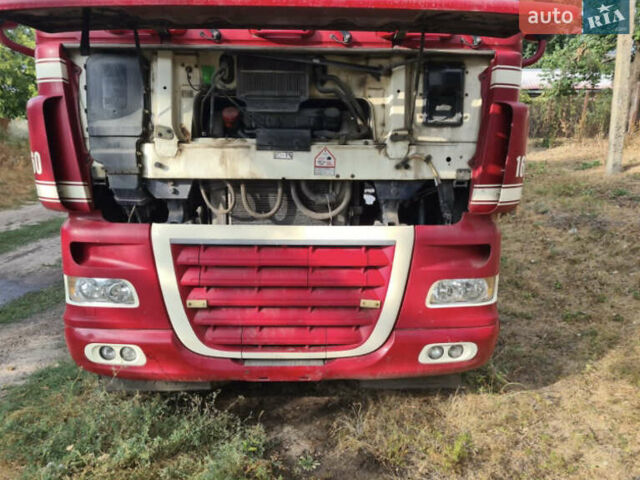 Красный Даф XF 105, объемом двигателя 12.9 л и пробегом 1 тыс. км за 14500 $, фото 4 на Automoto.ua