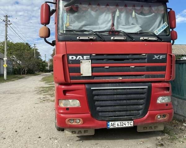 Красный Даф XF 105, объемом двигателя 12.9 л и пробегом 1 тыс. км за 10999 $, фото 3 на Automoto.ua