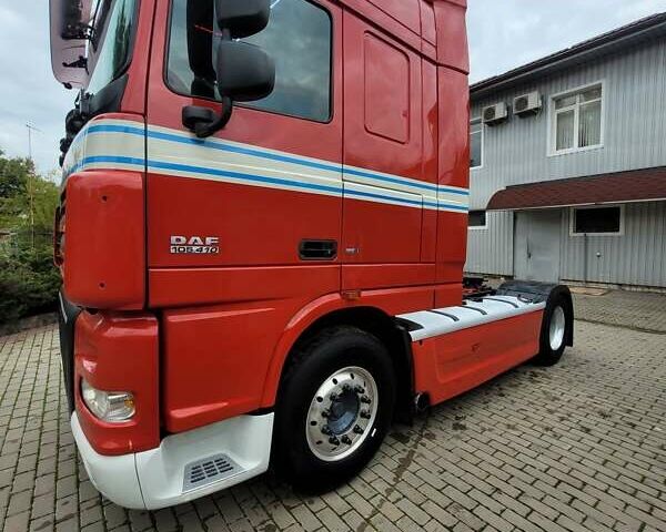 Красный Даф XF 105, объемом двигателя 12.9 л и пробегом 929 тыс. км за 12000 $, фото 4 на Automoto.ua