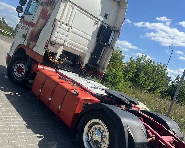 Красный Даф XF 105, объемом двигателя 12.9 л и пробегом 200 тыс. км за 10000 $, фото 25 на Automoto.ua