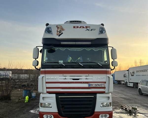 Красный Даф XF 105, объемом двигателя 12.9 л и пробегом 200 тыс. км за 10000 $, фото 21 на Automoto.ua