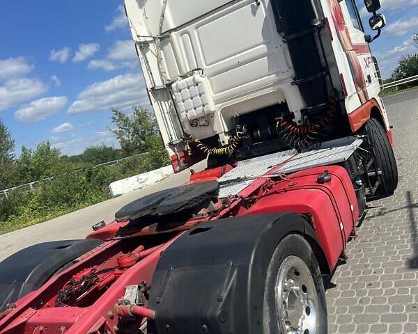 Красный Даф XF 105, объемом двигателя 12.9 л и пробегом 200 тыс. км за 10000 $, фото 28 на Automoto.ua