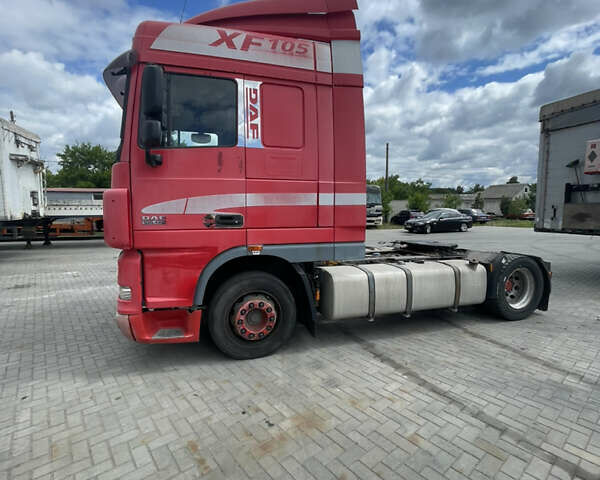 Красный Даф XF 105, объемом двигателя 12.9 л и пробегом 1 тыс. км за 11000 $, фото 2 на Automoto.ua