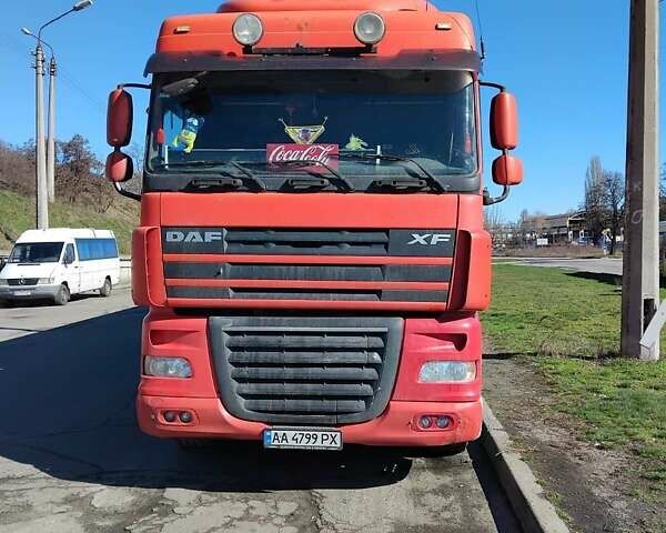 Красный Даф XF 105, объемом двигателя 12.9 л и пробегом 1 тыс. км за 12000 $, фото 1 на Automoto.ua