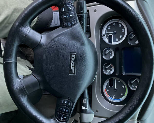 Красный Даф XF 105, объемом двигателя 12.9 л и пробегом 1 тыс. км за 18000 $, фото 12 на Automoto.ua