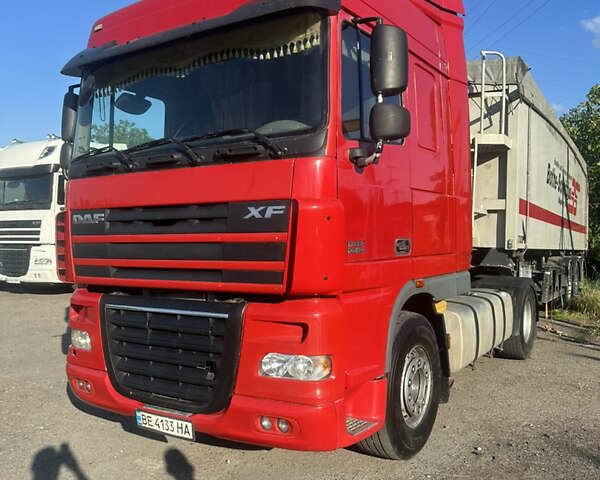 Красный Даф XF 105, объемом двигателя 0 л и пробегом 1 тыс. км за 15000 $, фото 1 на Automoto.ua