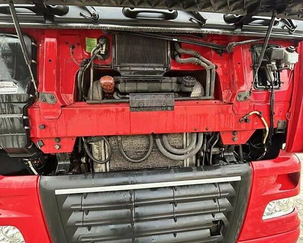 Червоний Даф XF 105, об'ємом двигуна 12 л та пробігом 950 тис. км за 10500 $, фото 4 на Automoto.ua