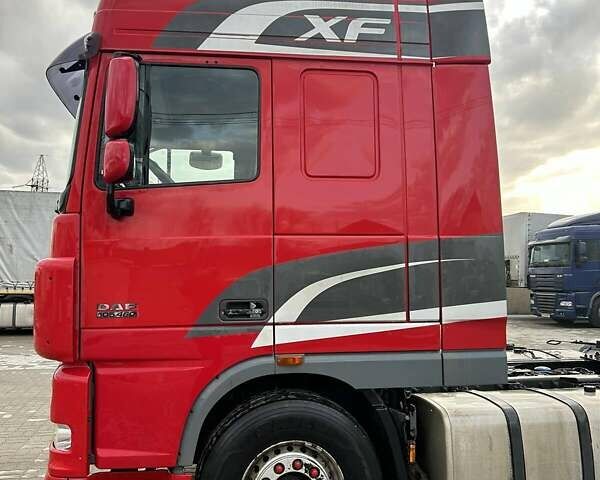 Червоний Даф XF 105, об'ємом двигуна 12.9 л та пробігом 920 тис. км за 11000 $, фото 1 на Automoto.ua