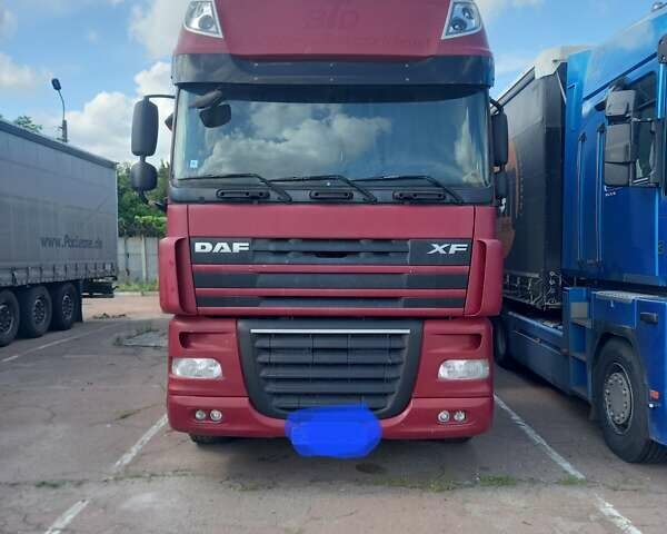 Красный Даф XF 105, объемом двигателя 0 л и пробегом 920 тыс. км за 18900 $, фото 1 на Automoto.ua