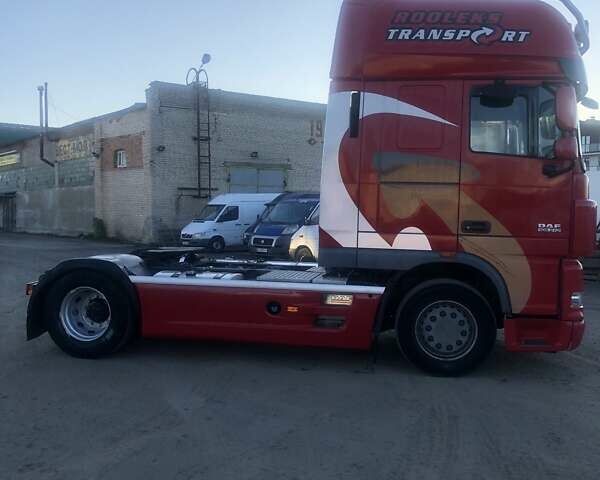 Даф XF 105 2012 у Луцьку на Automoto.ua Червоний Даф XF 105, об'ємом двигуна 0 л та пробігом 782 тис. км за 16700 $, фото 3 на Automoto.ua