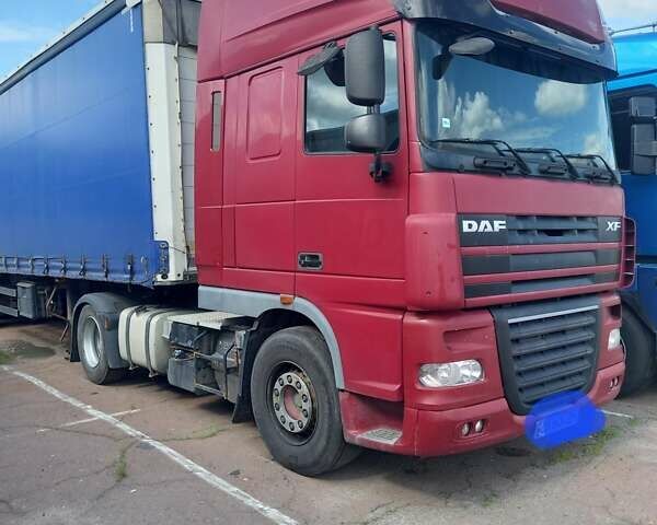 Красный Даф XF 105, объемом двигателя 0 л и пробегом 920 тыс. км за 18900 $, фото 2 на Automoto.ua