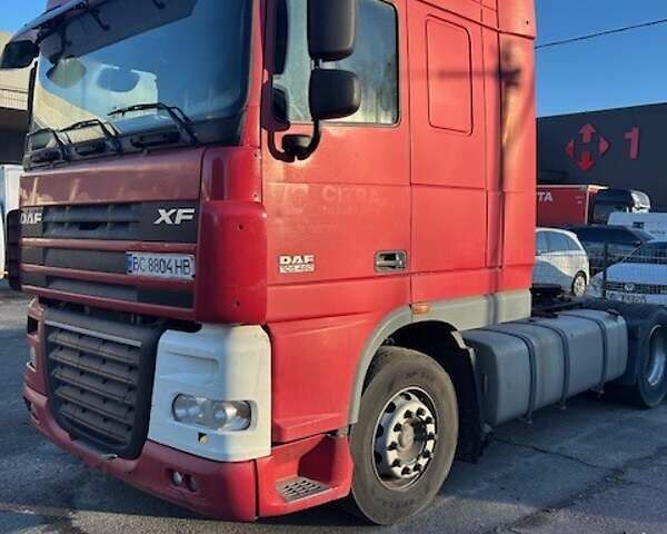 Красный Даф XF 105, объемом двигателя 12.99 л и пробегом 1 тыс. км за 15000 $, фото 1 на Automoto.ua