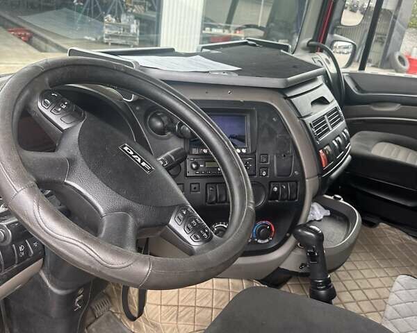 Красный Даф XF 105, объемом двигателя 12.9 л и пробегом 976 тыс. км за 15500 $, фото 7 на Automoto.ua