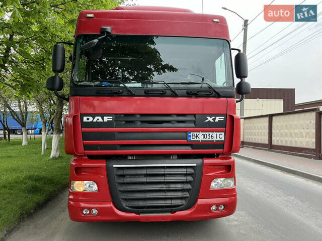 Червоний Даф XF 105, об'ємом двигуна 12.9 л та пробігом 970 тис. км за 27500 $, фото 35 на Automoto.ua