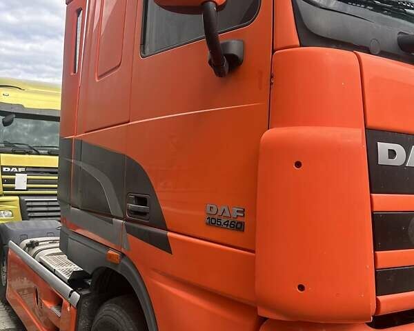 Красный Даф XF 105, объемом двигателя 12 л и пробегом 685 тыс. км за 16900 $, фото 2 на Automoto.ua