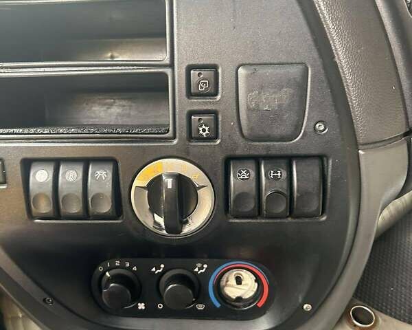 Красный Даф XF 105, объемом двигателя 12 л и пробегом 685 тыс. км за 16900 $, фото 6 на Automoto.ua