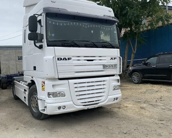 Даф XF 105, объемом двигателя 0 л и пробегом 134 тыс. км за 11500 $, фото 2 на Automoto.ua