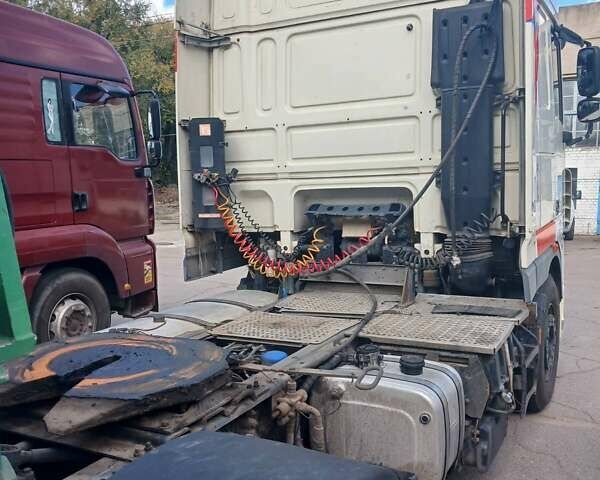 Даф XF 105, объемом двигателя 13 л и пробегом 887 тыс. км за 16000 $, фото 3 на Automoto.ua