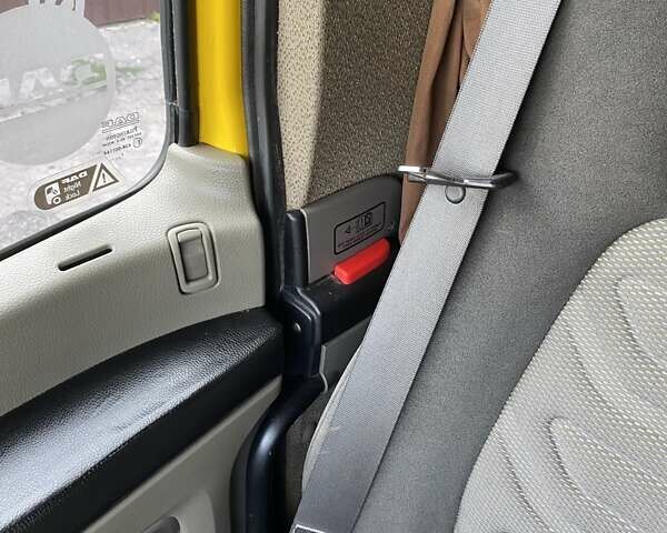 Желтый Даф XF 105, объемом двигателя 12.9 л и пробегом 1 тыс. км за 16500 $, фото 22 на Automoto.ua