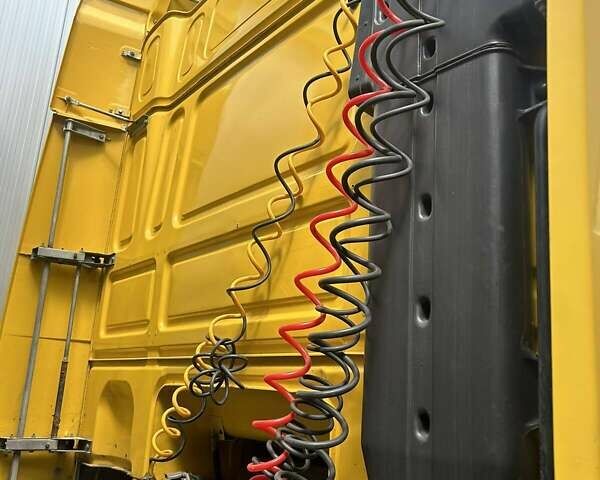 Желтый Даф XF 105, объемом двигателя 12.9 л и пробегом 800 тыс. км за 15500 $, фото 1 на Automoto.ua