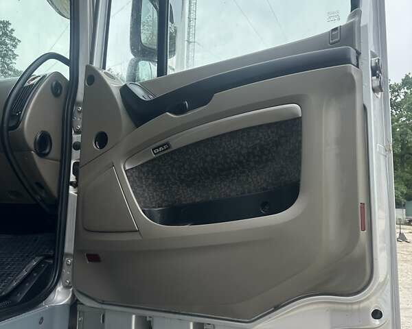 Серый Даф XF 105, объемом двигателя 12.91 л и пробегом 1000 тыс. км за 12500 $, фото 5 на Automoto.ua