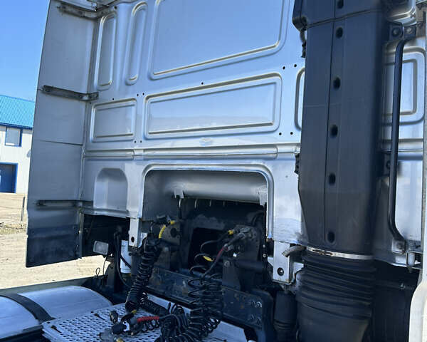 Серый Даф XF 105, объемом двигателя 12.9 л и пробегом 900 тыс. км за 13100 $, фото 4 на Automoto.ua