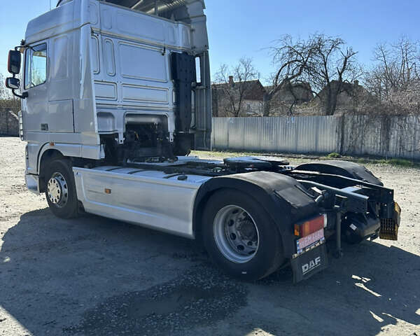 Серый Даф XF 105, объемом двигателя 12.9 л и пробегом 900 тыс. км за 13100 $, фото 3 на Automoto.ua