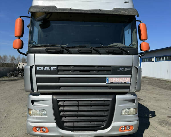 Серый Даф XF 105, объемом двигателя 12.9 л и пробегом 900 тыс. км за 13759 $, фото 4 на Automoto.ua