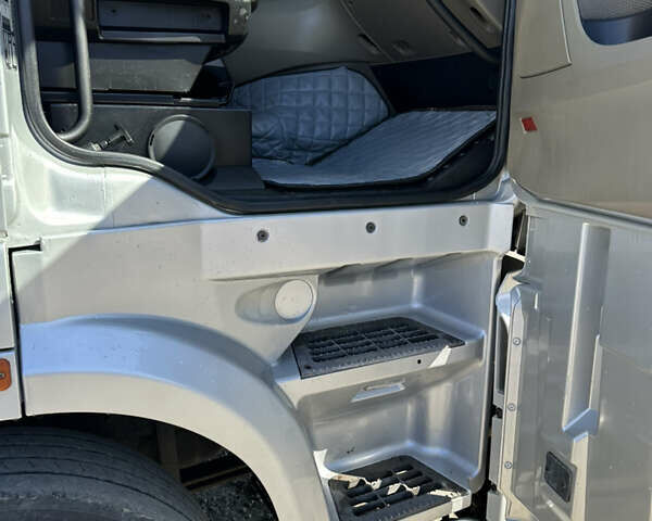 Серый Даф XF 105, объемом двигателя 12.9 л и пробегом 900 тыс. км за 13100 $, фото 8 на Automoto.ua