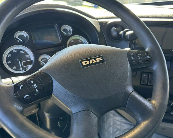 Серый Даф XF 105, объемом двигателя 12.9 л и пробегом 900 тыс. км за 13100 $, фото 18 на Automoto.ua