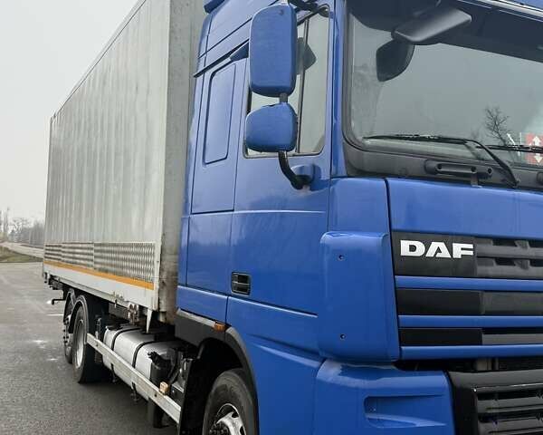 Синий Даф XF 105, объемом двигателя 12.9 л и пробегом 2 тыс. км за 18500 $, фото 2 на Automoto.ua