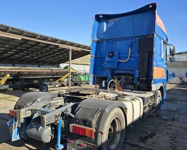 Синій Даф XF 105, об'ємом двигуна 12.9 л та пробігом 140 тис. км за 8500 $, фото 3 на Automoto.ua