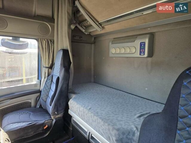 Синій Даф XF 105, об'ємом двигуна 12.9 л та пробігом 140 тис. км за 8500 $, фото 9 на Automoto.ua