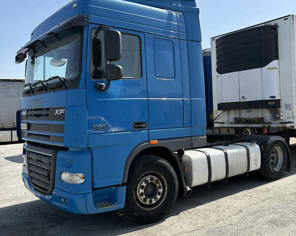 Синій Даф XF 105, об'ємом двигуна 0 л та пробігом 100 тис. км за 12500 $, фото 2 на Automoto.ua